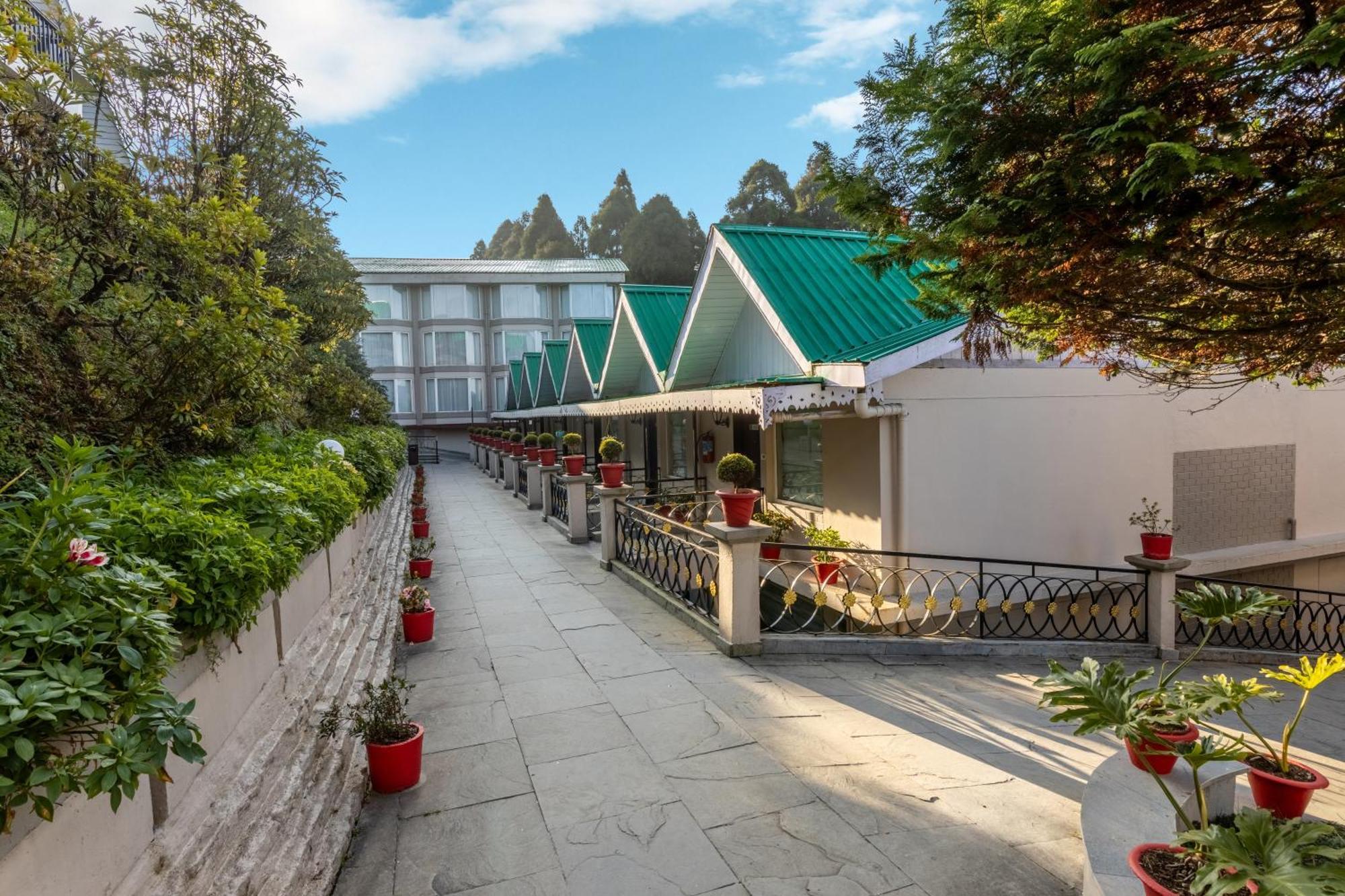 Sterling Darjeeling Hotel Darjeeling  Exterior photo